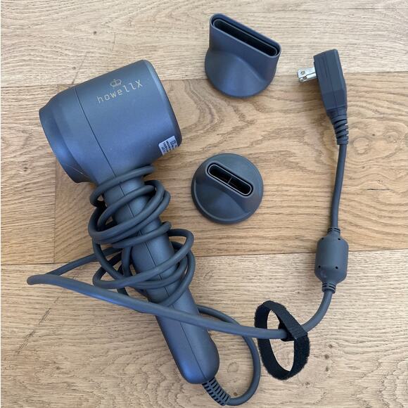 HowellX - Professional Smart Hairdryer - Picture 1 of 5
